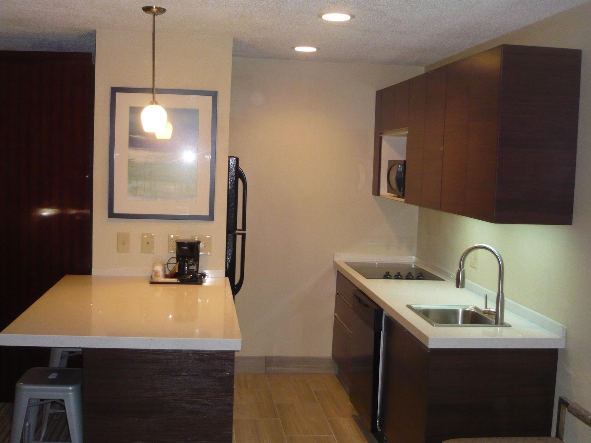 Super 8 By Wyndham Copley Akron מראה חיצוני תמונה