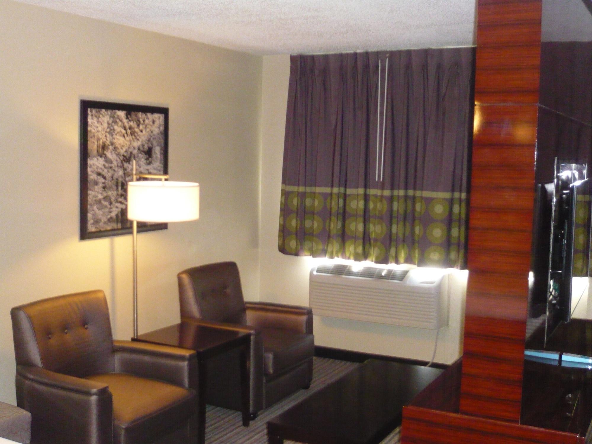 Super 8 By Wyndham Copley Akron מראה חיצוני תמונה