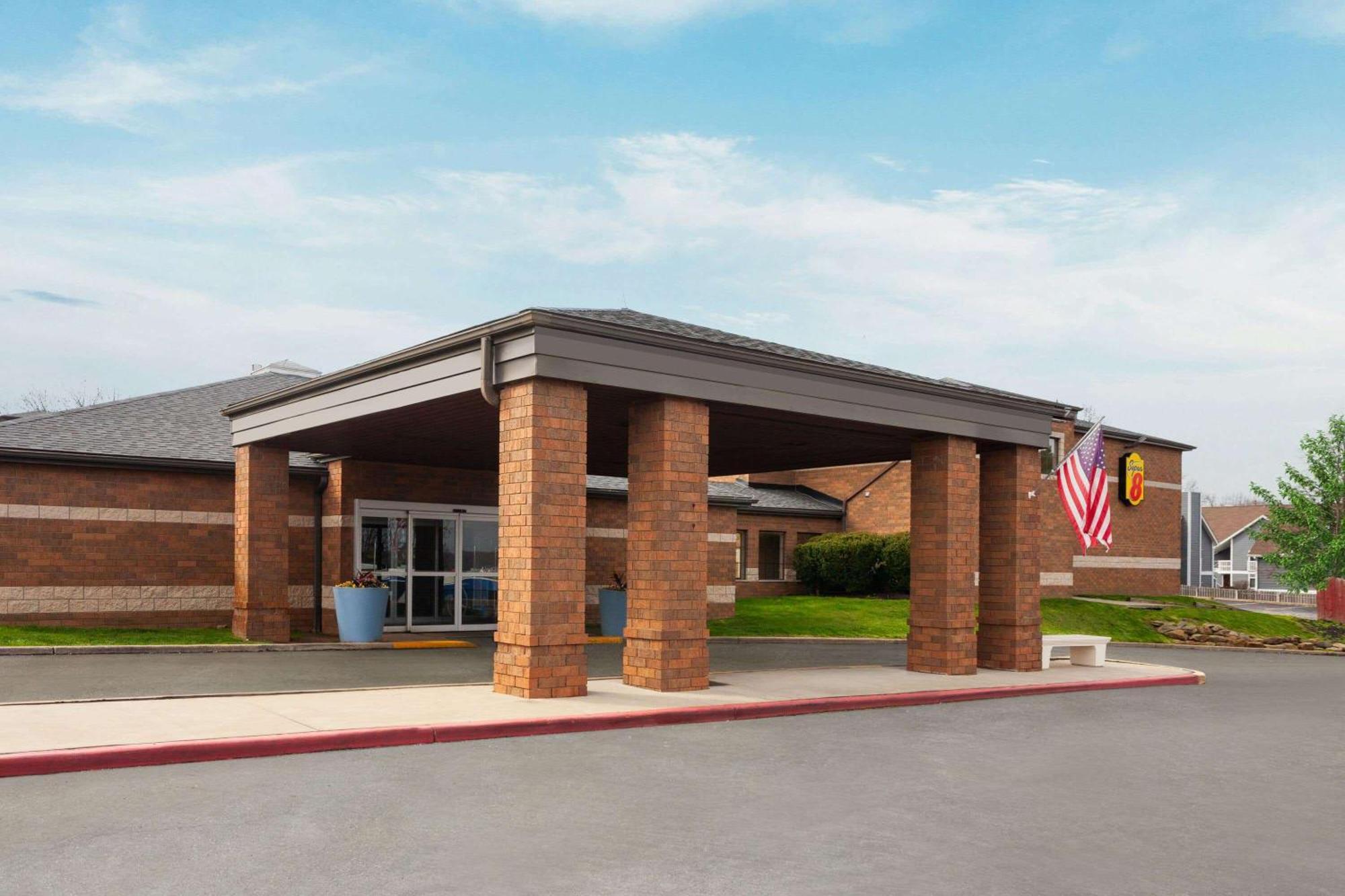 Super 8 By Wyndham Copley Akron מראה חיצוני תמונה