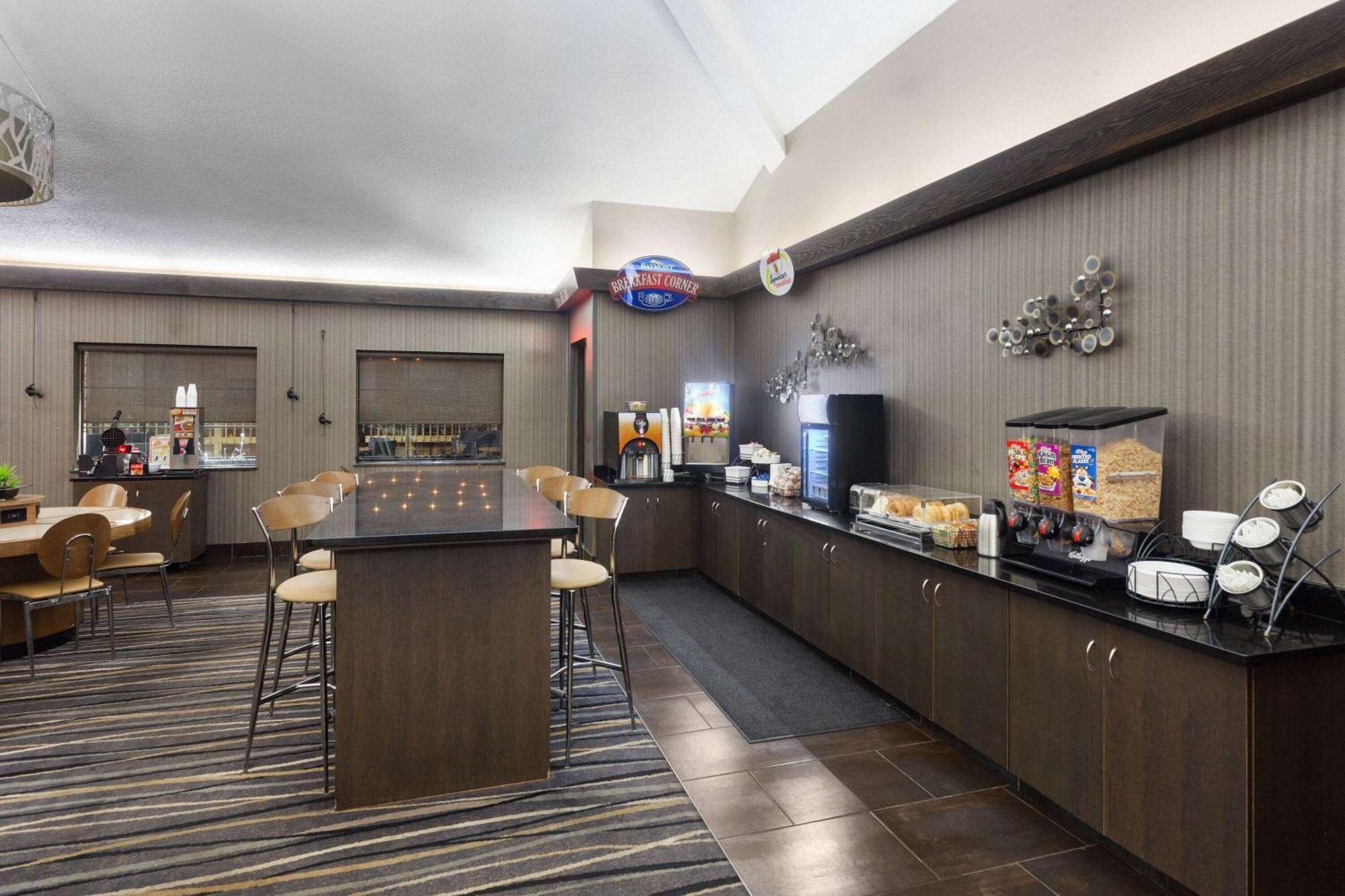 Super 8 By Wyndham Copley Akron מראה חיצוני תמונה