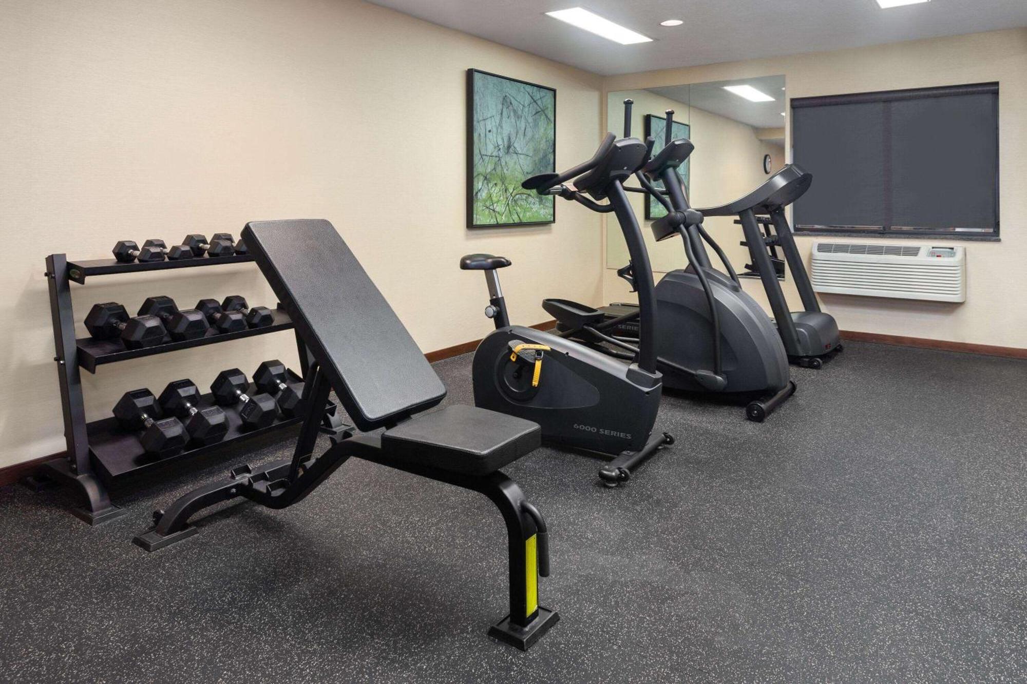 Super 8 By Wyndham Copley Akron מראה חיצוני תמונה